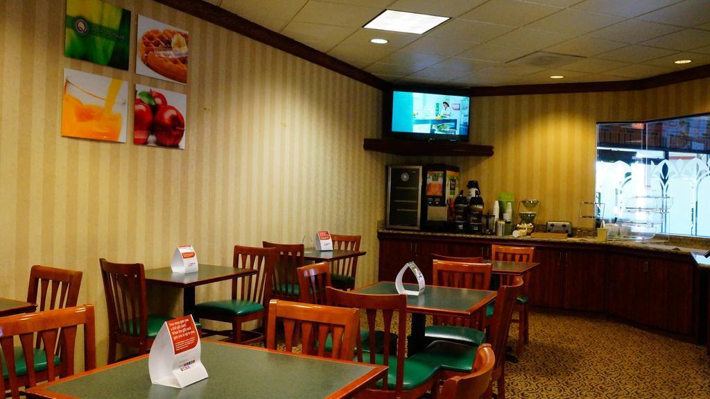 Quality Inn & Suites Kansas City - Independence I-70 East Extérieur photo