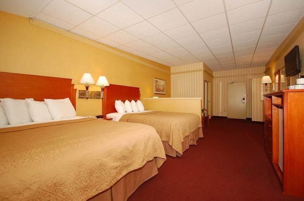 Quality Inn & Suites Kansas City - Independence I-70 East Extérieur photo