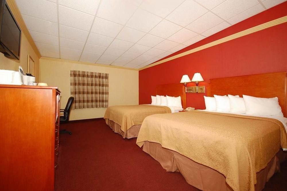 Quality Inn & Suites Kansas City - Independence I-70 East Extérieur photo