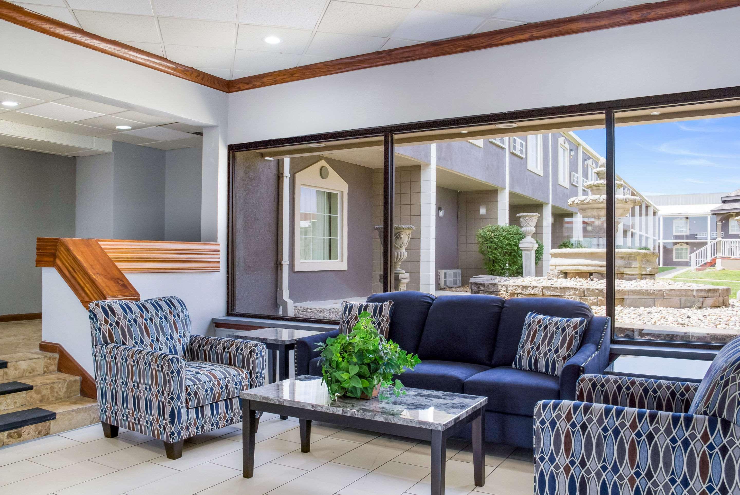 Quality Inn & Suites Kansas City - Independence I-70 East Extérieur photo