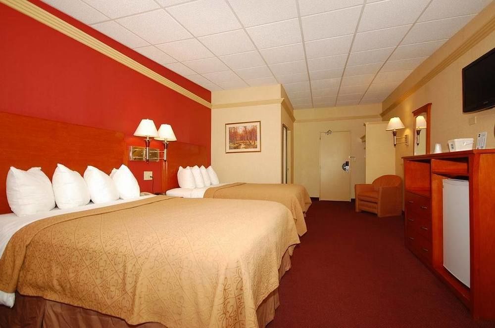 Quality Inn & Suites Kansas City - Independence I-70 East Extérieur photo