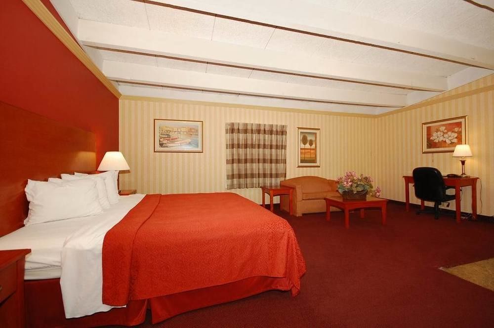 Quality Inn & Suites Kansas City - Independence I-70 East Extérieur photo